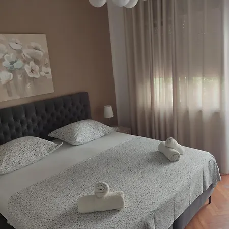 Apartman Mimi *